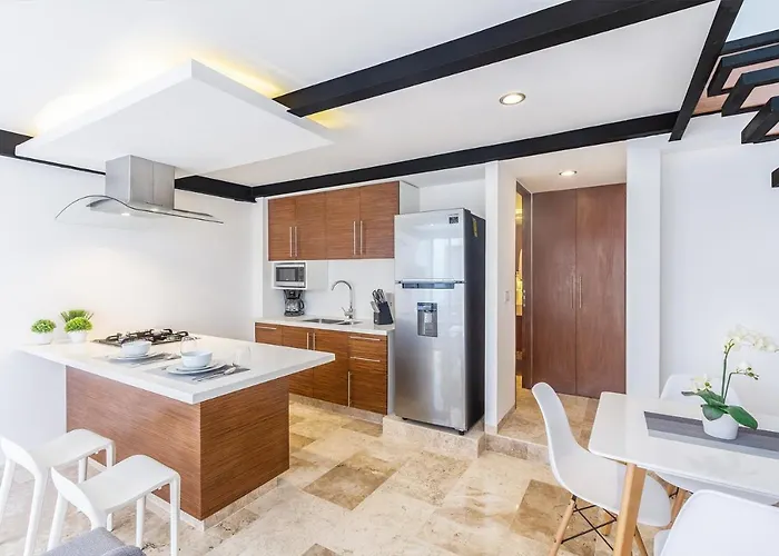 Splash Pool, Rooftop Terrace, Patio, 4 Blks Apartment