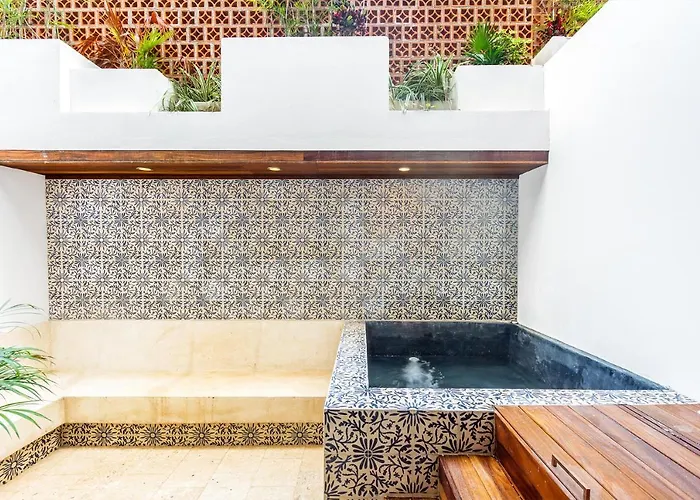 Apartment Splash Pool, Rooftop Terrace, Patio, 4 Blks