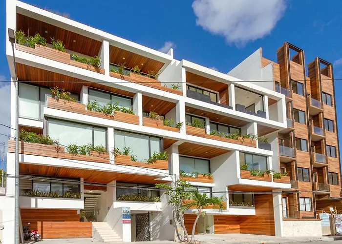 Splash Pool, Rooftop Terrace, Patio, 4 Blks Apartment *