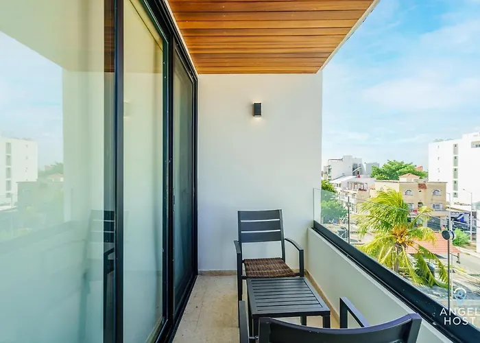 Splash Pool, Rooftop Terrace, Patio, 4 Blks