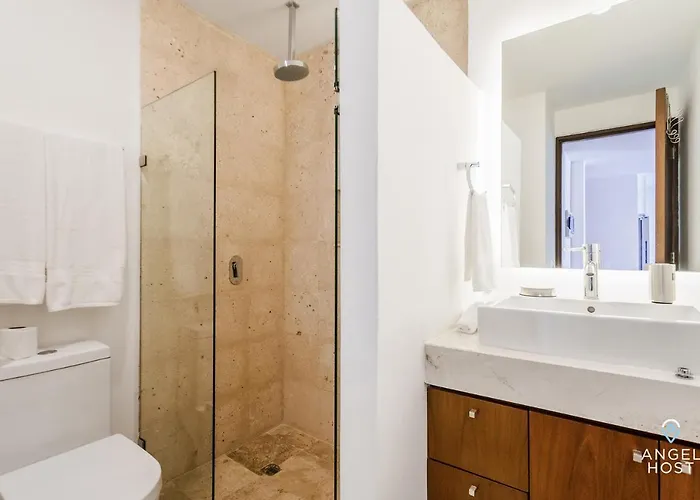 Splash Pool, Rooftop Terrace, Patio, 4 Blks