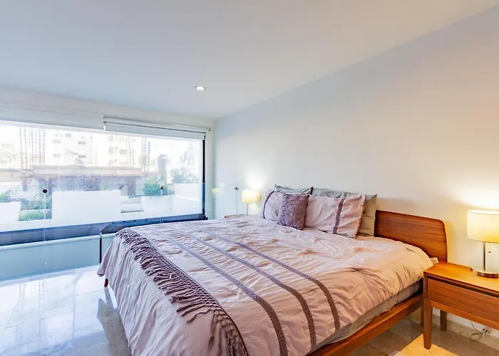 Splash Pool, Rooftop Terrace, Patio, 4 Blks